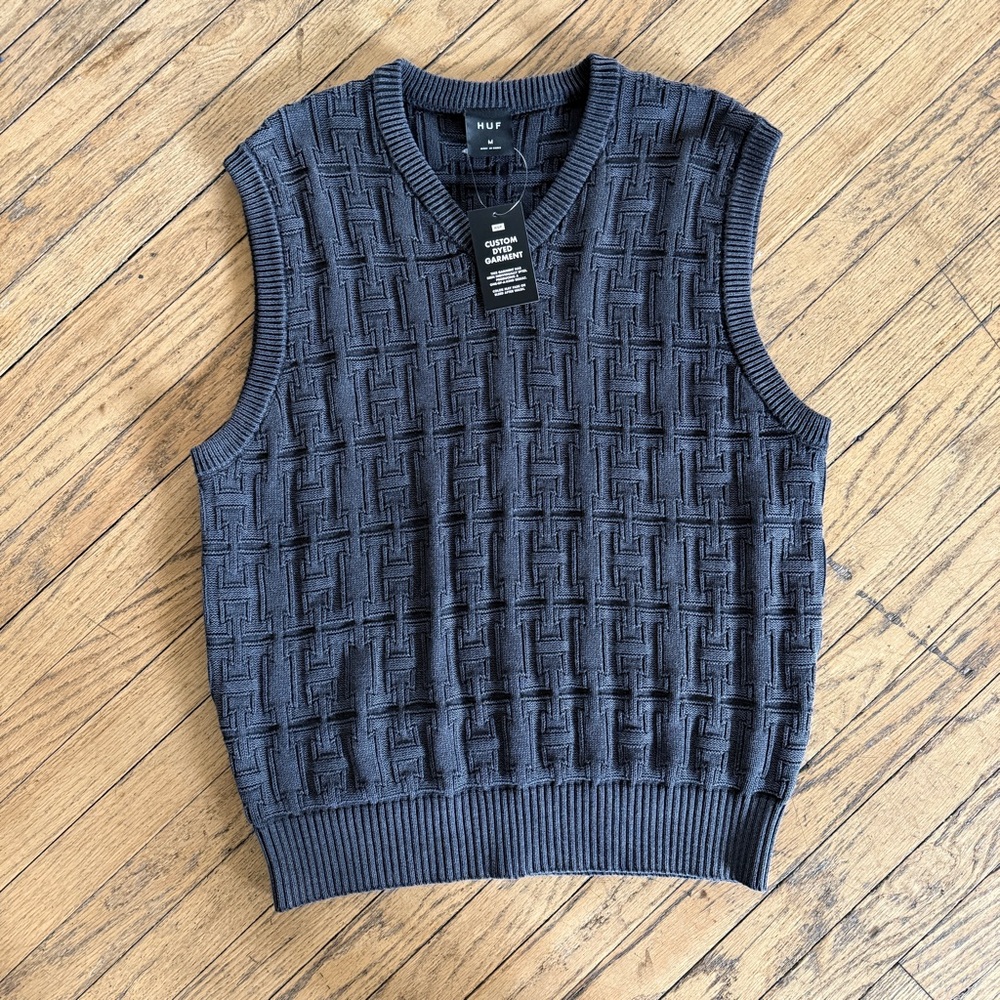 HUF Unisex Jacquard Sweater Vest - Picture 9 of 9